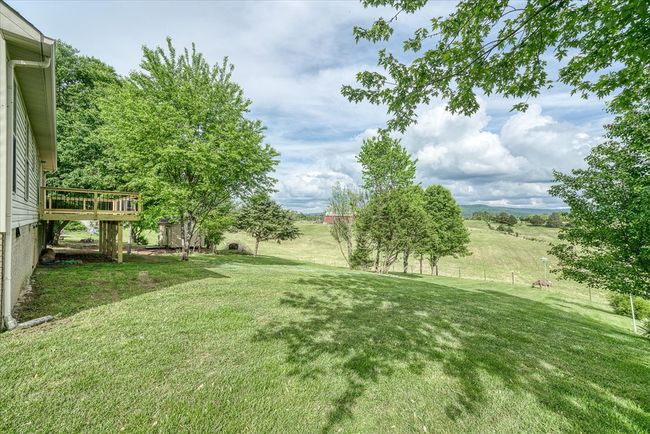 3920 Monterey Hwy, House other with 3 bedrooms, 2 bathrooms and null parking in Sparta TN | Image 7