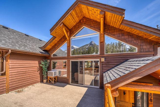 158 Hubman Landing, Home with 4 bedrooms, 3 bathrooms and 4 parking in Canmore AB | Image 24