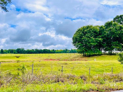 822 Dogwood Rd, Brewton, AL, 36426-6020 | Card Image