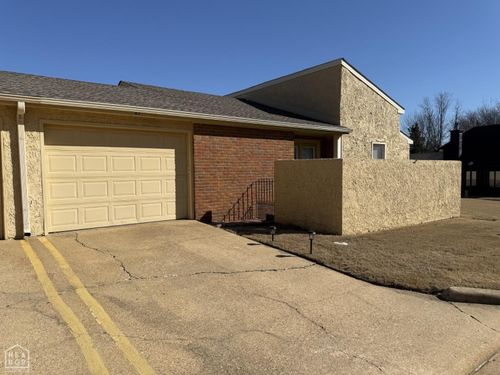 2117 Browns Ln, Jonesboro, AR, 72401-6153 | Card Image