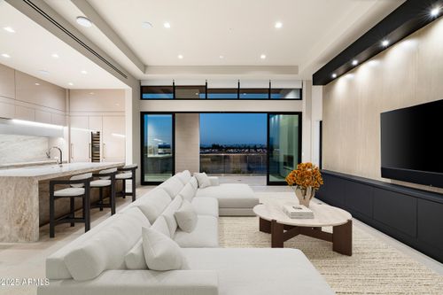 3010-6587 N Palmeraie Blvd, Paradise Valley, AZ, 85253-4374 | Card Image