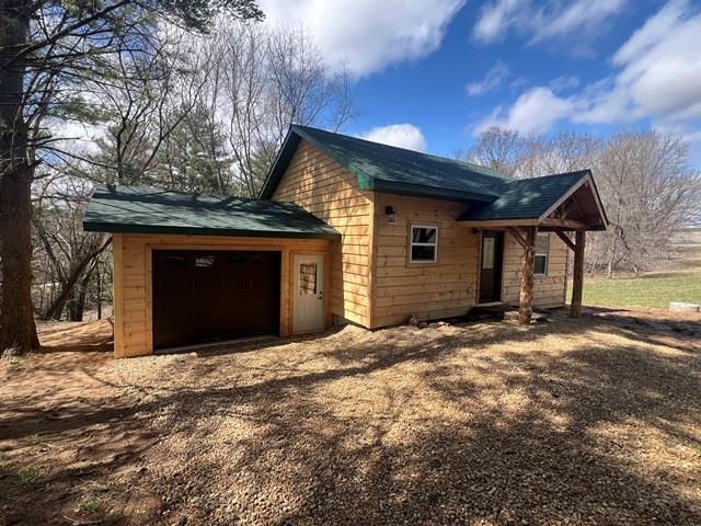 Kickapoo Ct, LA Valle, WI 53941