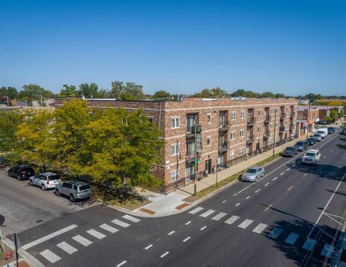 g2-6112 W Diversey Ave, Chicago, IL, 60639-1180 | Card Image