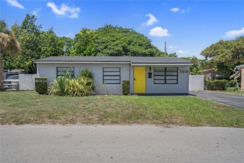 1610 S 24th Ct, Hollywood, FL, 33020-5808 | Card Image