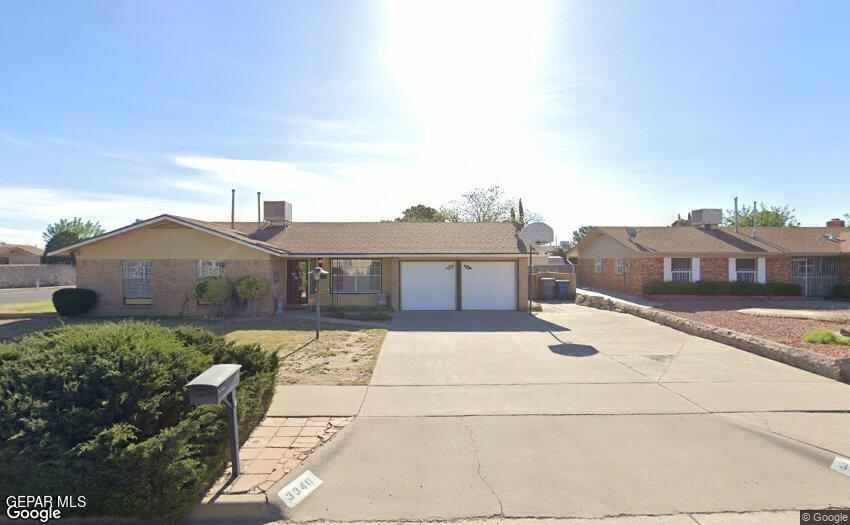 Cliff Rock Ln, El Paso, TX 79935