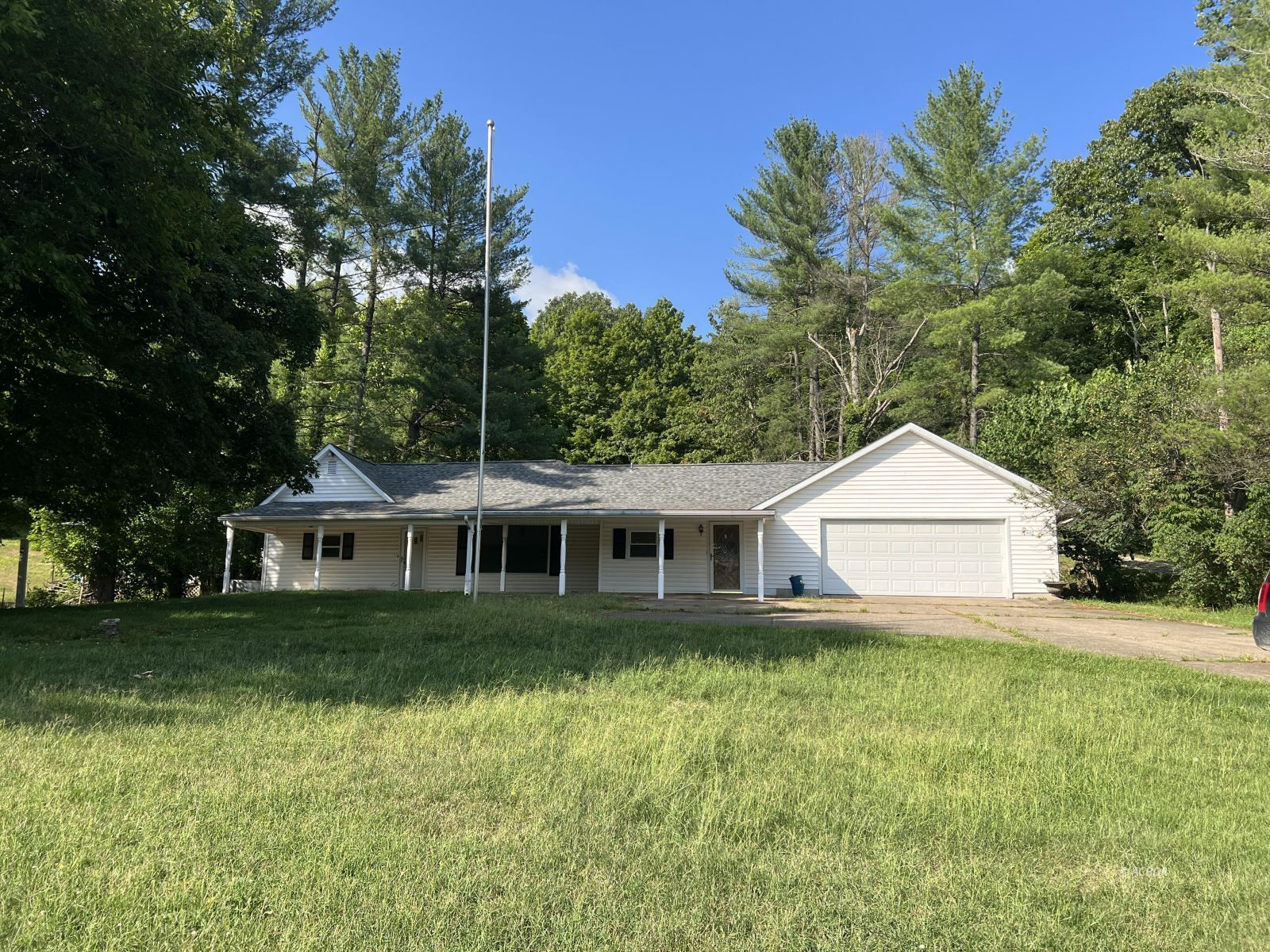 State Route 588 , Gallipolis, OH 45631