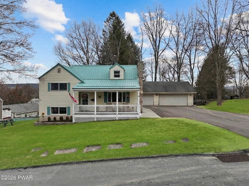 13 Beechwood Dr, Honesdale, PA, 18431-1301 | Card Image
