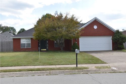 123 E Colorado Ave, Springdale, AR, 72764-6600 | Card Image