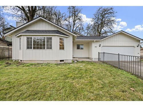 662 S 44th St, Springfield, OR, 97478-6610 | Card Image