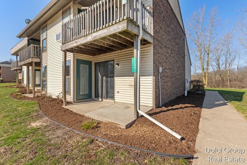 12-11361 40th Ave, Allendale, MI, 49401-9533 | Card Image