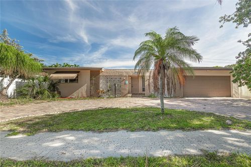 2020 Ne 62nd St, Fort Lauderdale, FL, 33308-2138 | Card Image