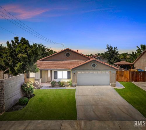 9610 Tahiti Ave, Bakersfield, CA, 93311-9654 | Card Image