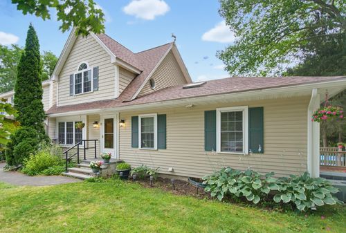 35 Pleasant St, Newfields, NH, 03856-8320 | Card Image
