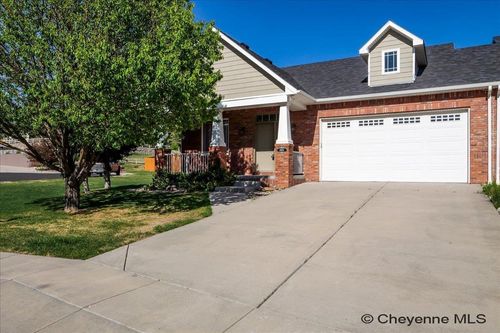 6805 Grand Teton Ct, Cheyenne, WY, 82009-3258 | Card Image