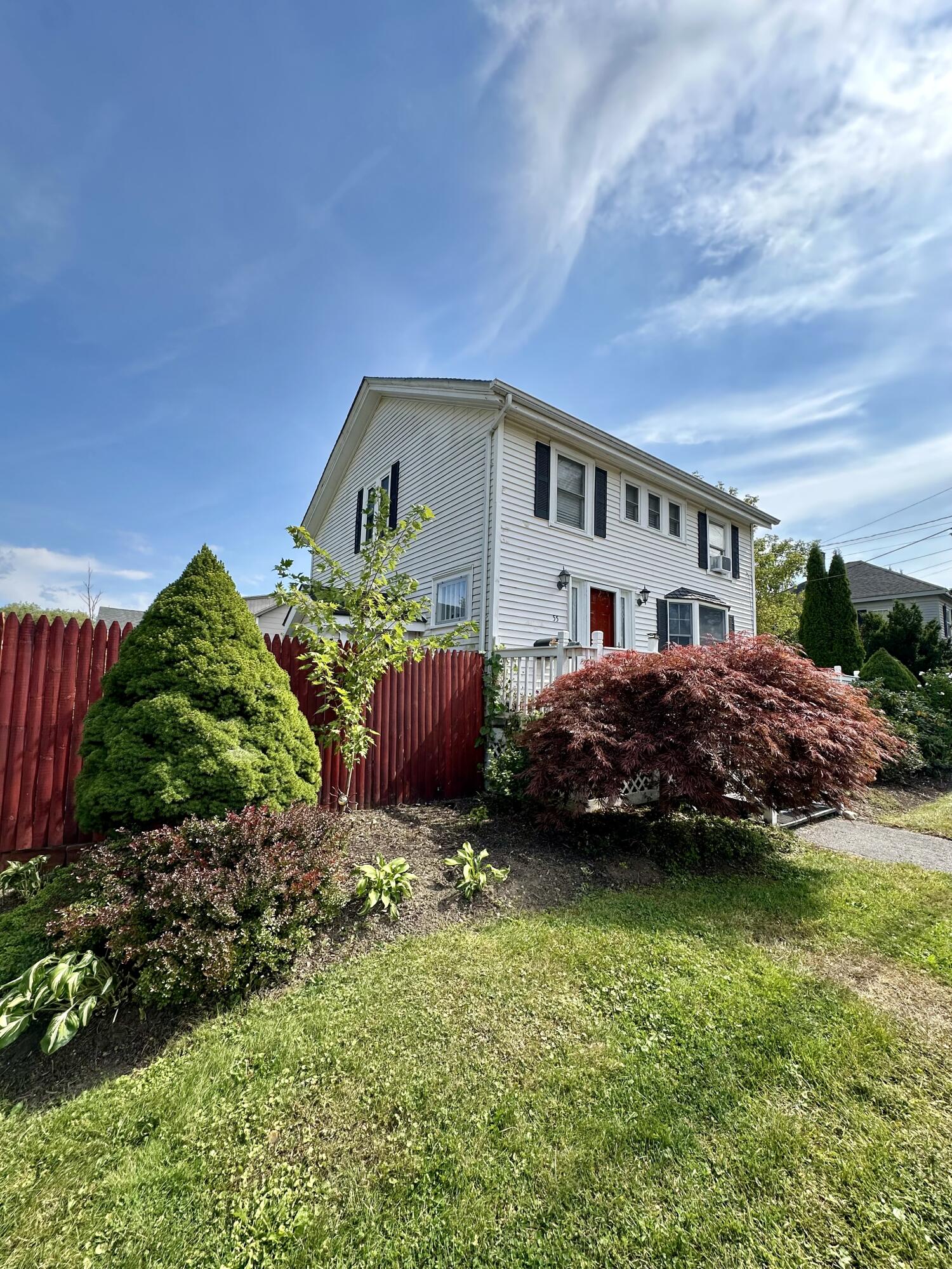 Broadway , Rockland, ME 04841