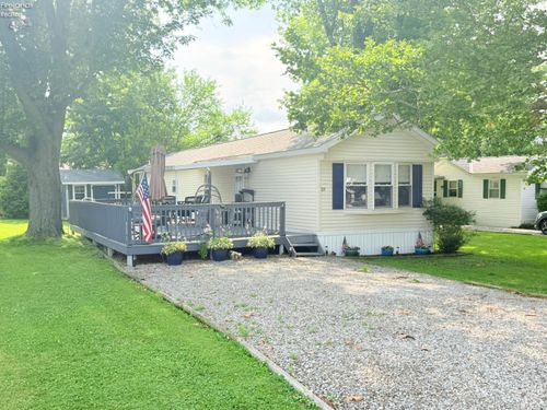 39-1600 N Buck Rd, Marblehead, OH, 43440-8602 | Card Image