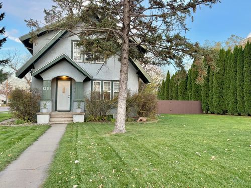 1201 6th St Sw, Willmar, MN, 56201-4001 | Card Image