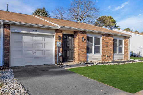 2-108 Petty Pl, Lakewood, NJ, 08701-7325 | Card Image