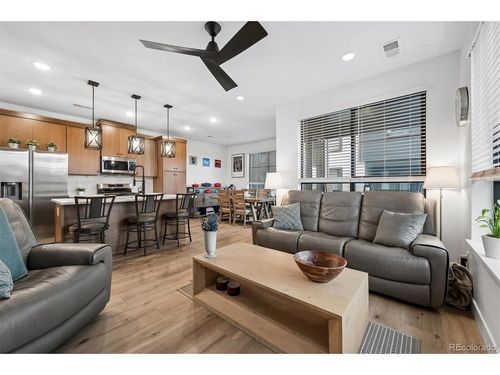 2-6-2064 S Holly St, Denver, CO, 80222-5150 | Card Image