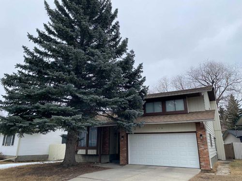 319 Woodside Cir Sw, Calgary, AB, T2W3K2 | Card Image