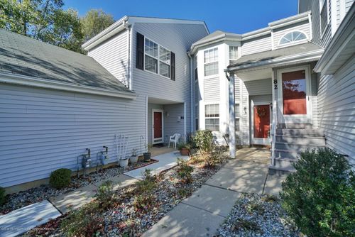 81 Pagoda Ln, Freehold, NJ, 07728-4162 | Card Image