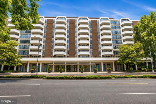 137-700 7th St Sw, WASHINGTON, DC, 20024-2444 | Card Image