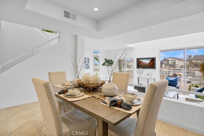 3366 Tempe Dr, House other with 2 bedrooms, 3 bathrooms and 2 parking in Huntington Beach CA | Image 21