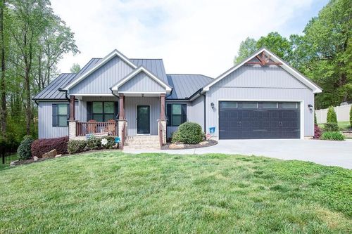 4882 Colonial Cir, Trinity, NC, 27370-8817 | Card Image