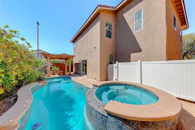 7263 Burnett Avenue, House other with 3 bedrooms, 2 bathrooms and null parking in Las Vegas NV | Image 2