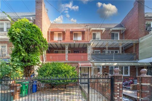 565 81st St, Brooklyn, NY, 11209-4012 | Card Image