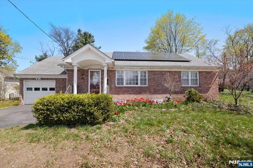 35 E E Ridgewood Ave, Paramus, NJ, 07652-3603 | Card Image
