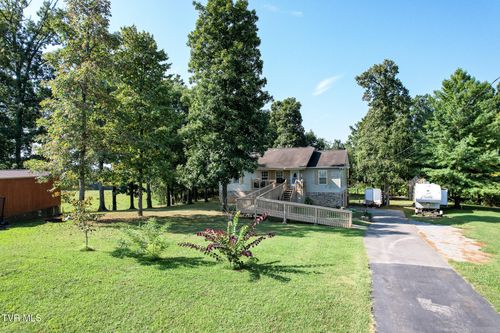 621 Keene Cir, Dandridge, TN, 37725-6191 | Card Image