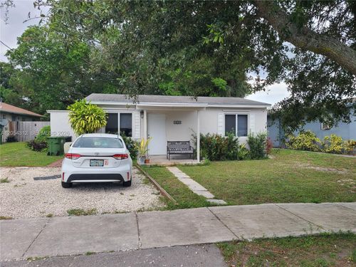 428 Nw 21st Ter, Fort Lauderdale, FL, 33311-7714 | Card Image