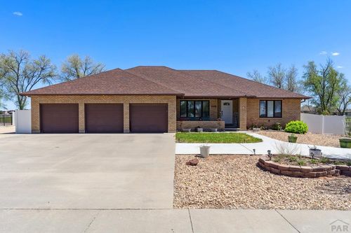 408 S Birdie Dr, Pueblo West, CO, 81007-2820 | Card Image