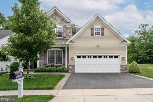 44 Hardwick Dr, KENDALL PARK, NJ, 08824-7020 | Card Image
