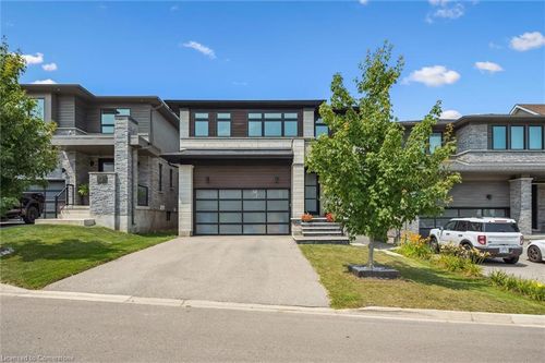 49 Ryder Ave, Guelph, ON, N1G0H1 | Card Image