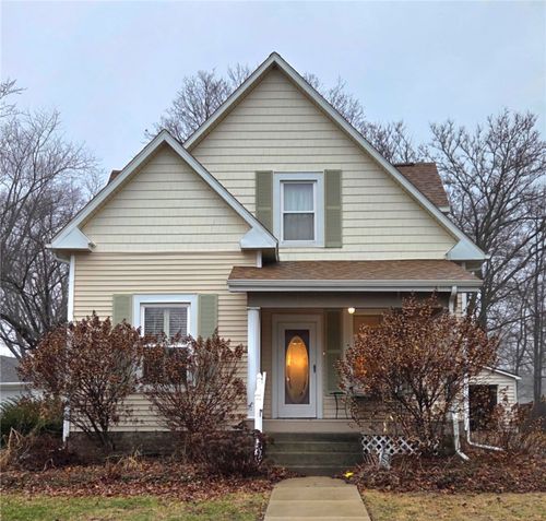 1732 King St, Tilton, IL, 61833-8108 | Card Image