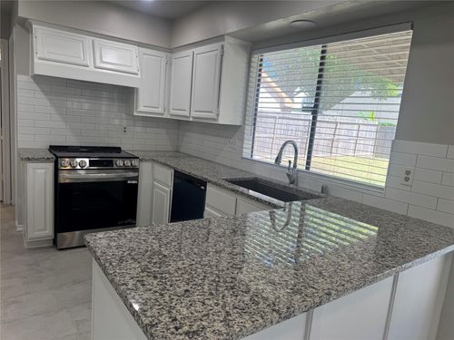 8110 Green Devon Dr, Houston, TX, 77095-4622 | Card Image