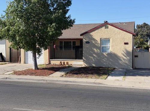3611 West Ln, Stockton, CA, 95204-2400 | Card Image