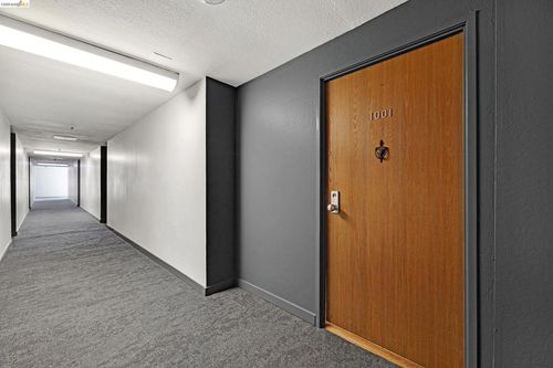 1001-555 Pierce St, Albany, CA, 94706-1003 | Card Image