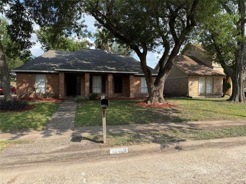 15130 Corona Del Mar Dr, Houston, TX, 77083-4308 | Card Image