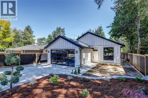 430 Craig St, Parksville, BC, V9P1L2 | Card Image