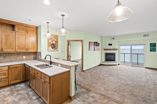 Kitchen and Living Room | Image 7