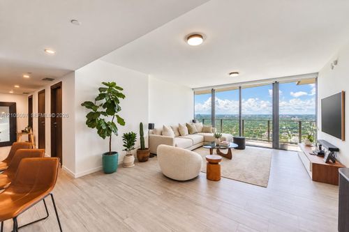4706-1000 Brickell Plz, Miami, FL, 33131-3878 | Card Image