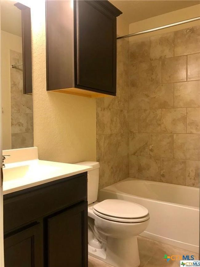 2282 Falcon Way, House other with 3 bedrooms, 2 bathrooms and null parking in New Braunfels TX | Image 12