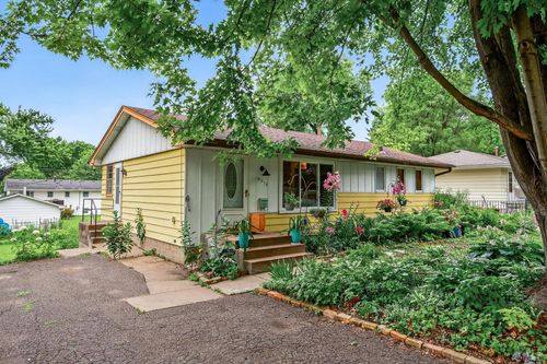 3313 Zane Ave N, Crystal, MN, 55422-2547 | Card Image