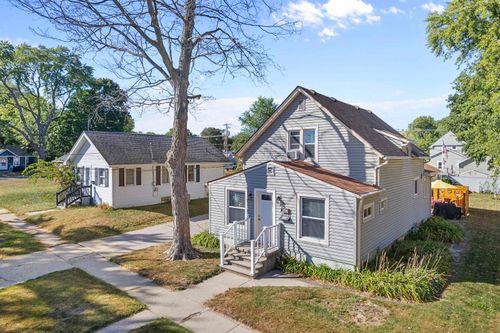 1749 Forest Ave, Beloit, WI, 53511-5929 | Card Image