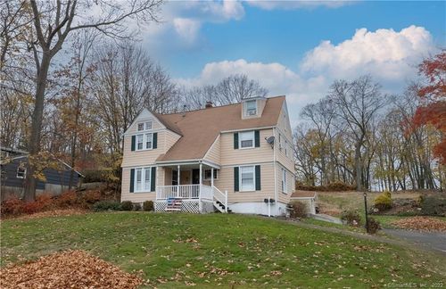 105 Church St, West Haven, CT, 06516-4900 | Card Image