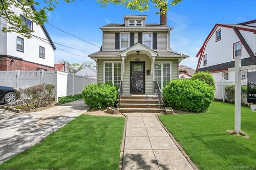 88-33 191st St, Hollis, NY, 11423-1930 | Card Image