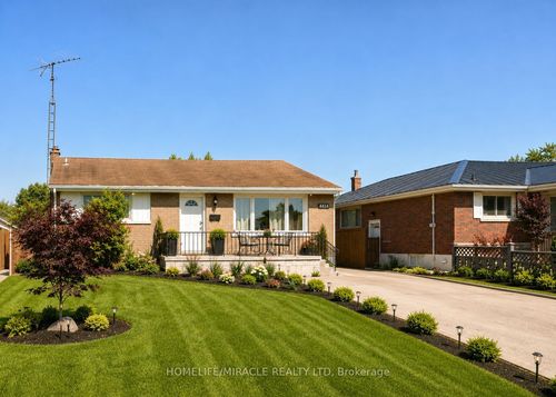 7150 Douglas Cres, Niagara Falls, ON, L2G3C4 | Card Image